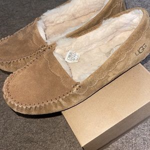 Ugg W Scalloped MOC
